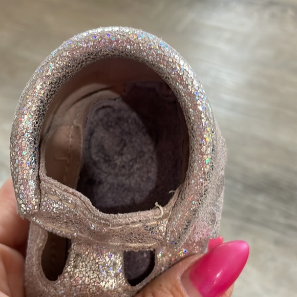 Freshly Picked Moccs size 2 - Picture 4 of 4